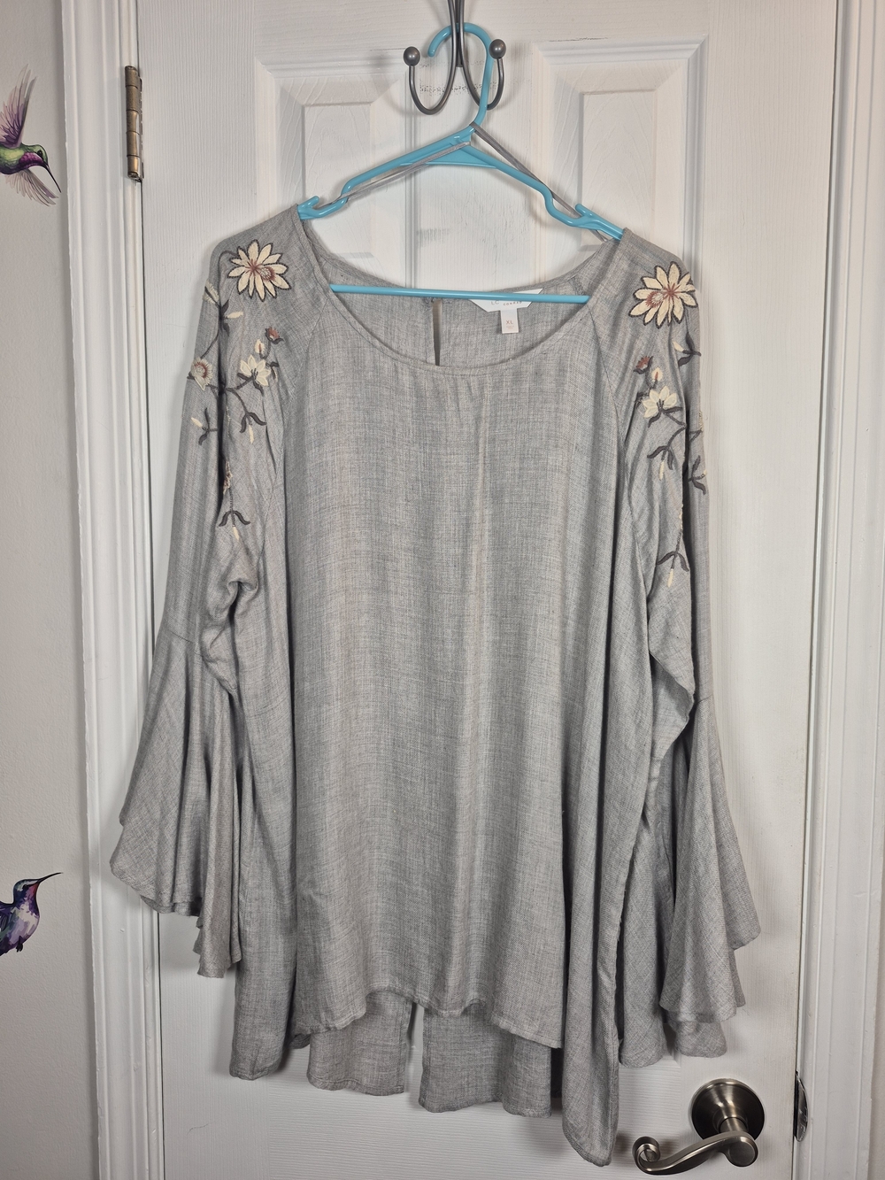 LC Lauren Conrad Boho Embroidered Bell Sleeve Tunic Top XL Gray Floral Cottage